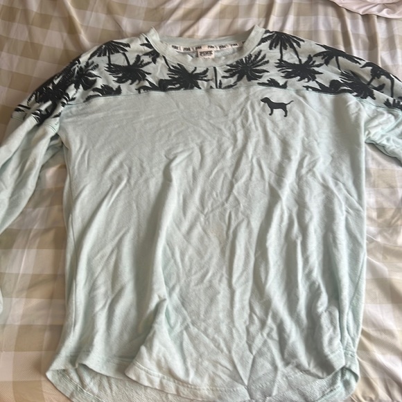 Victoria’s Secret PINK Crew Neck - Picture 2 of 3